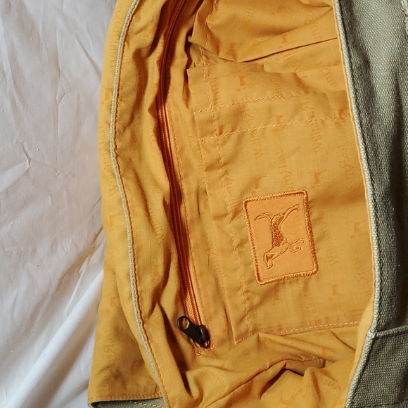 William Rast canvas bag with shoulder strap. - Picture 15 of 17